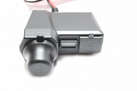 Зарядка мото USB (на руль) Зарядка мото USB (на руль)